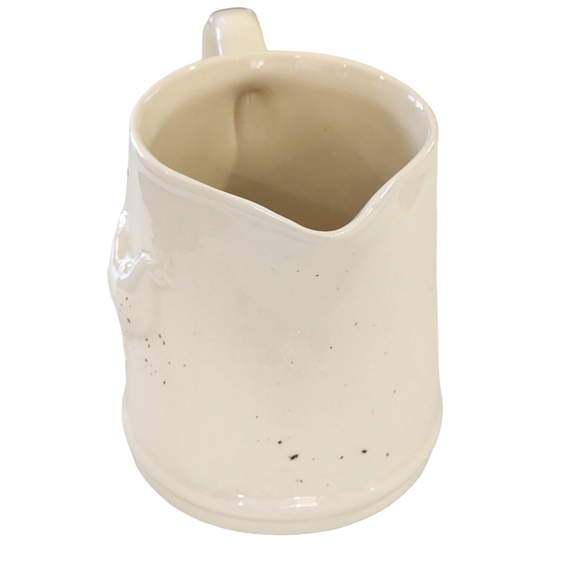 Vintage Bone White Ceramic Pitcher Embossed Hen Farmhouse Style‎ 6H x 8W - Picture 5 of 8